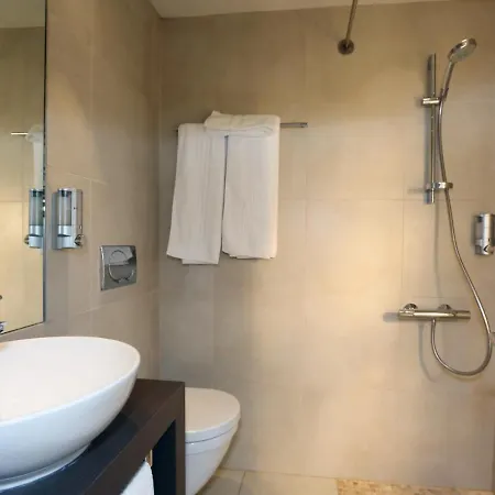 Hotel De La - Hdlp 3*