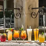 De La - Hdlp Hotel