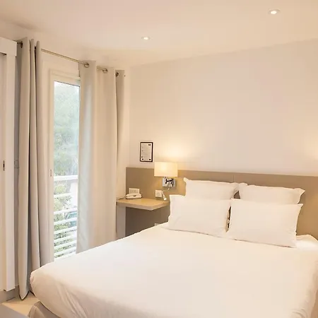 De La - Hdlp Hotel