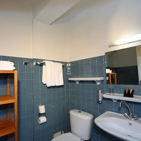 De La - Hdlp Hotel