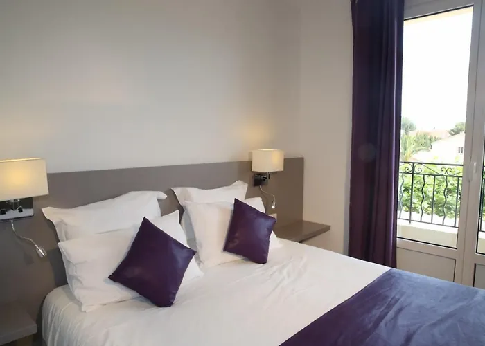 Hotel De La - Hdlp Bormes-les-Mimosas