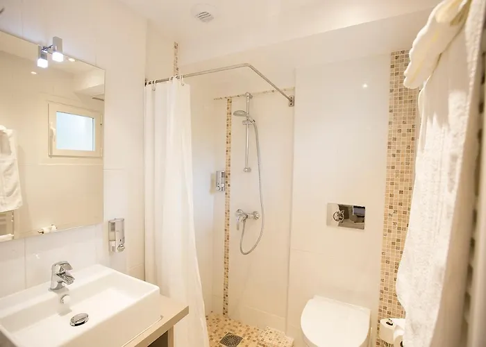 De La - Hdlp Hotel Bormes-les-Mimosas