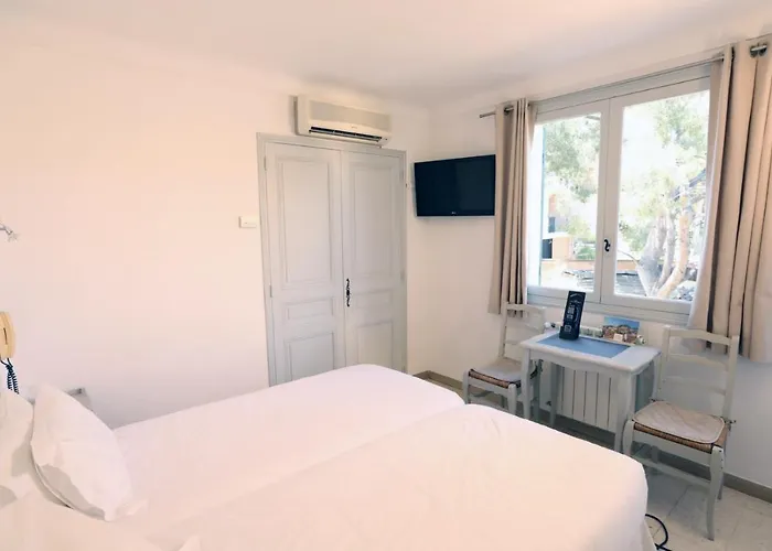 Hotel De La - Hdlp 3*
