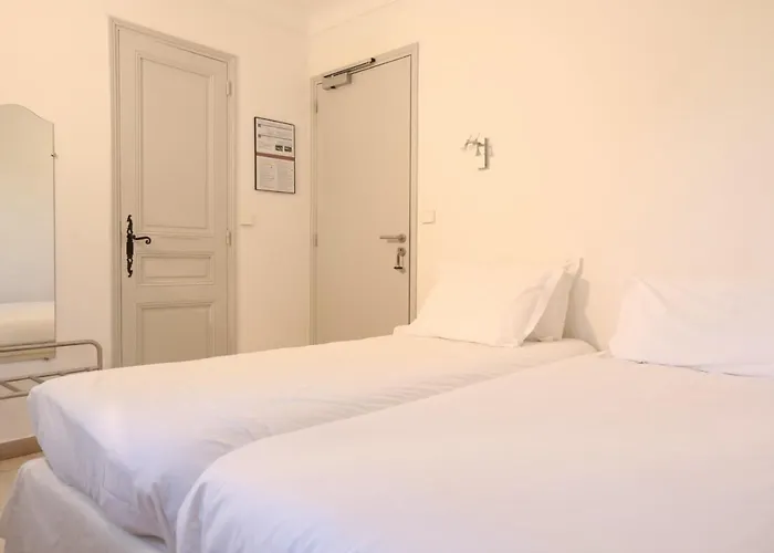 Hotel De La - Hdlp 3*